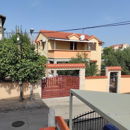 Studio Apartments Izabela Vodice Ngoại thất bức ảnh