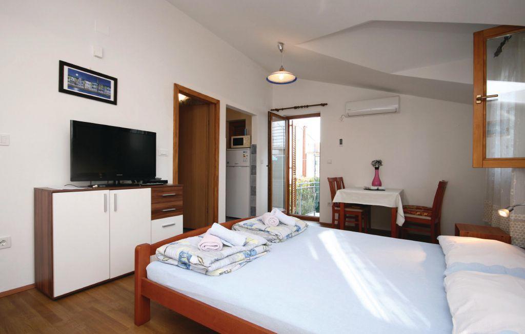 Studio Apartments Izabela Vodice Phòng bức ảnh